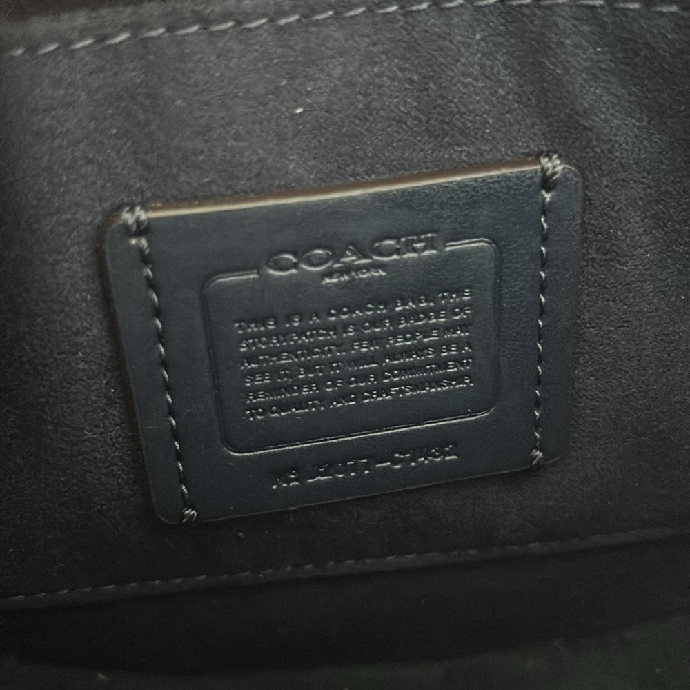 Authentic Coach Crossbody Bag - Picture 6 of 10